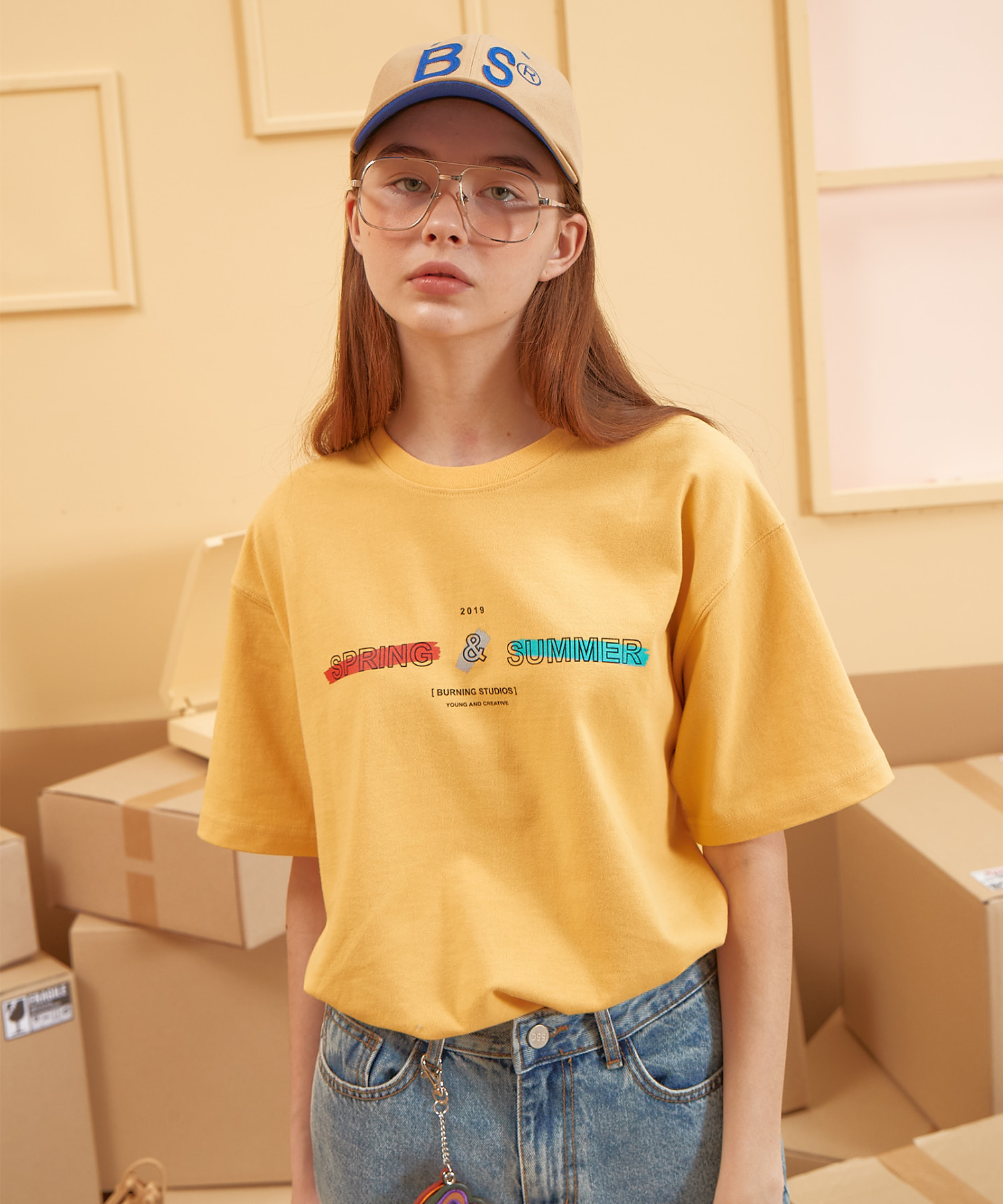 Lettering color T-shirt	(Yellow)